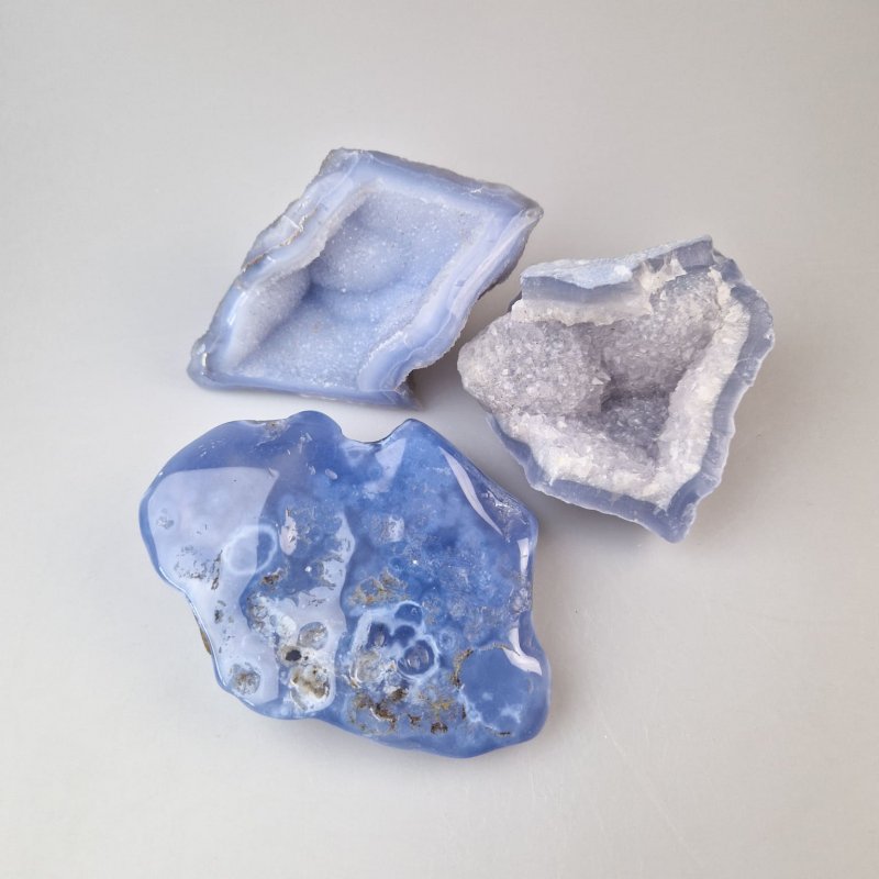 Chalcedony, the stone that helps you communicate better