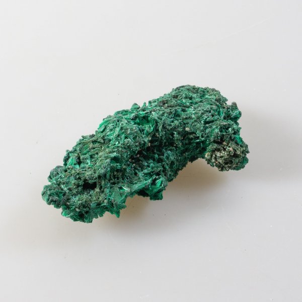 Fibrous (Velvet)  Malachite, Africa | 7,4 X 3 X 2,3 cm, 0,046 kg