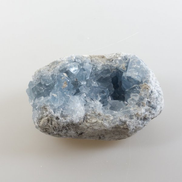 Celestine (Celestite) Geode | 8,5 x 6 x 3,5 cm, 0,372 kg