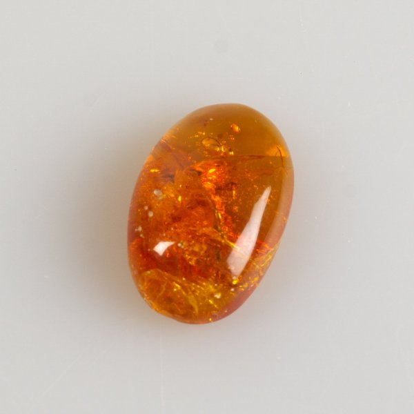 Amber with insect fossil | 1,8 x 1,2 x 0,5 cm, 0,86 g
