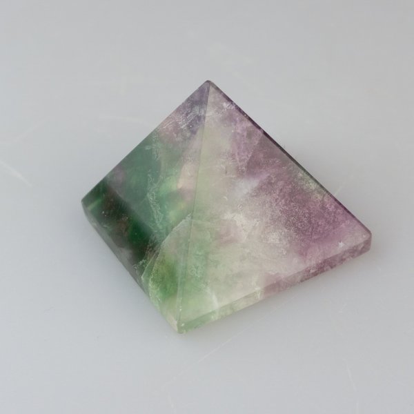 Rainbow Fluorite Pyramid | 3,8 x 3 cm