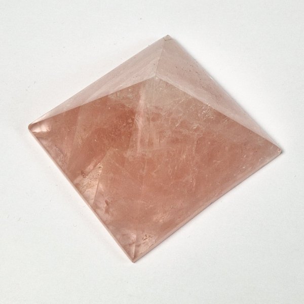 Rose Quartz Pyramid | 7,5 x 4,2 cm, 0,324 kg