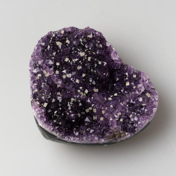 Amethyst Geode Heart 8,5X7,8X3,7 cm 0,315 kg