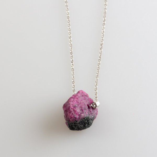 Necklace "Lolly" Ruby Zoisite | Lenght necklace 68 cm, stone 2X1,7 cm 0,010 kg