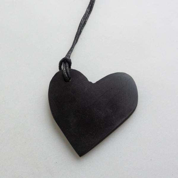 Shungite Pendant "Heart" | pietra 4,5X5X0,3 cm 0,010 kg