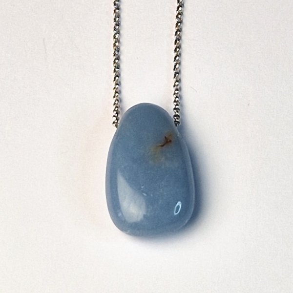 Rhodium plated silver pendant with Angelite | stone 2,6 x 2 x 1 cm, chain 41-43 cm