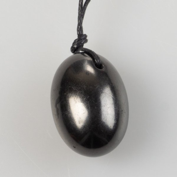 Shungite Pendant Olive | stone 3X2 cm