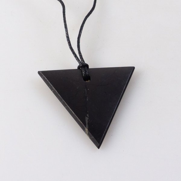 Shungite Pendant "Triangle Female" | pietra 4x0,4 cm
