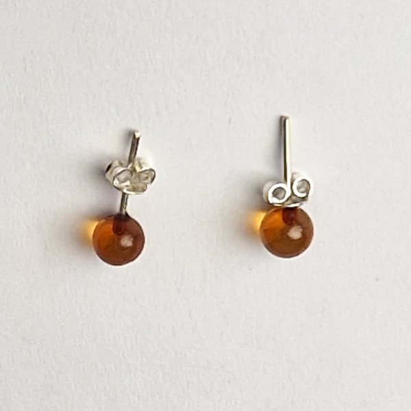 Lobe Earrings in Amber and Silver