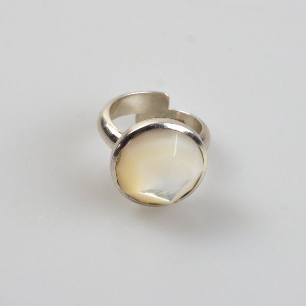 Ring in Mother of pearl and Silver | Size 15-16 mm