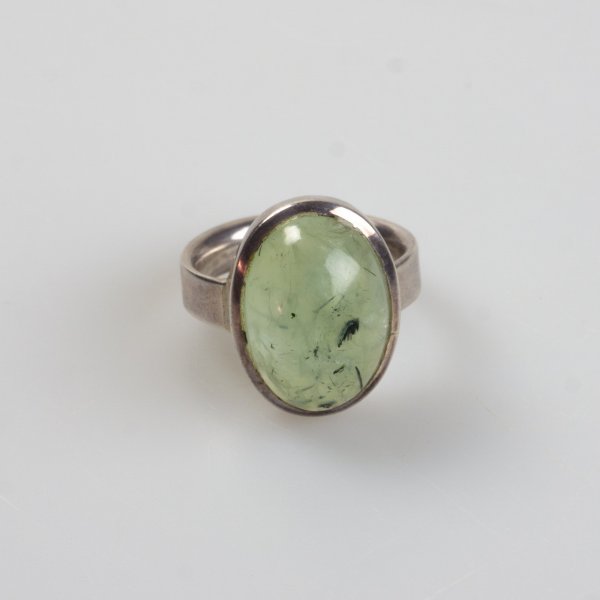 Ring in Prehnite and Silver | Size 21 mm