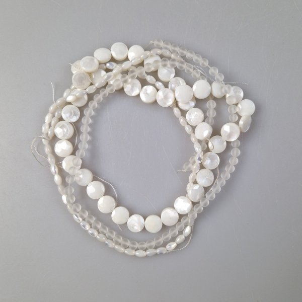 Tris of beads string - 2 Mother of Pearl 1 Satin Quartz - DIY jewelry | Length 40 cm