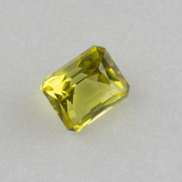 Faceted Gemstone, Bicolor Tourmaline 7x5,8x5 mm 1,635 ct