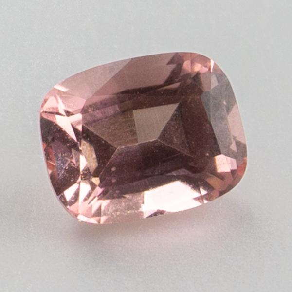 Faceted Gemstone, Rose Tourmaline 8x6,5x5 mm 1,795 ct