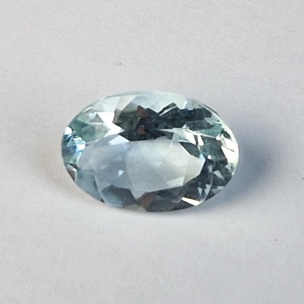 Faceted Gemstone, Acquamarine | 1,3 x 0,9 x 0,6 cm, 4,30 ct
